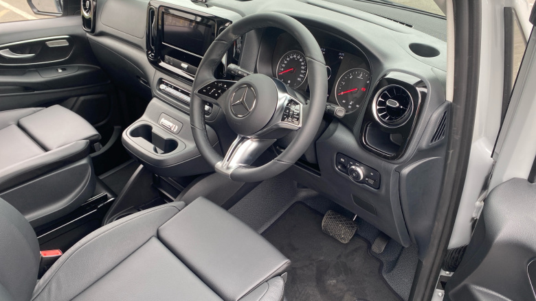 Mercedes-Benz Vito L2 Diesel Rwd 119CDI Select Crew Van 9G-Tronic